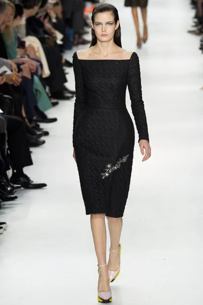 Look 29